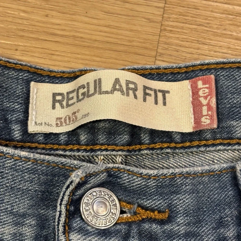 Levis preowned good